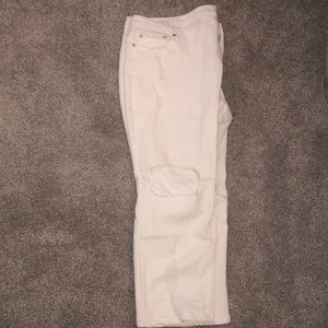 White capris